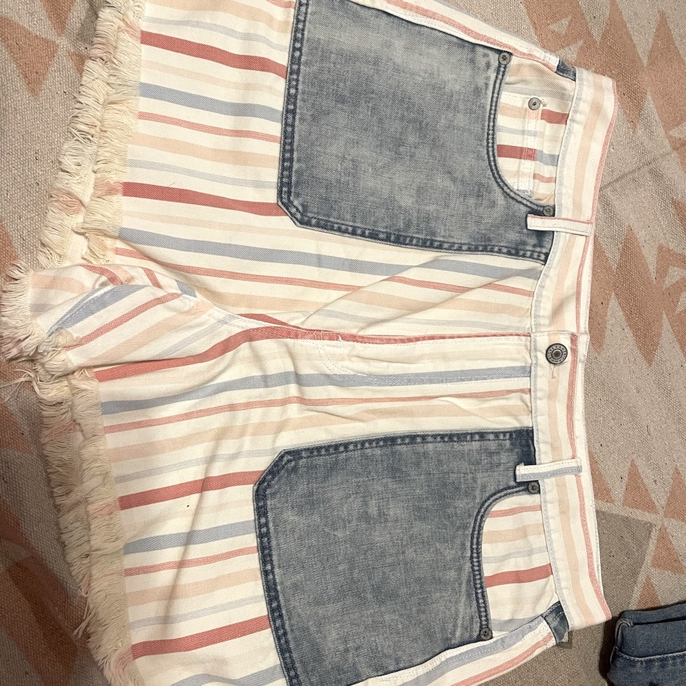 American Eagle Vintage Mom Shorts Sz 16